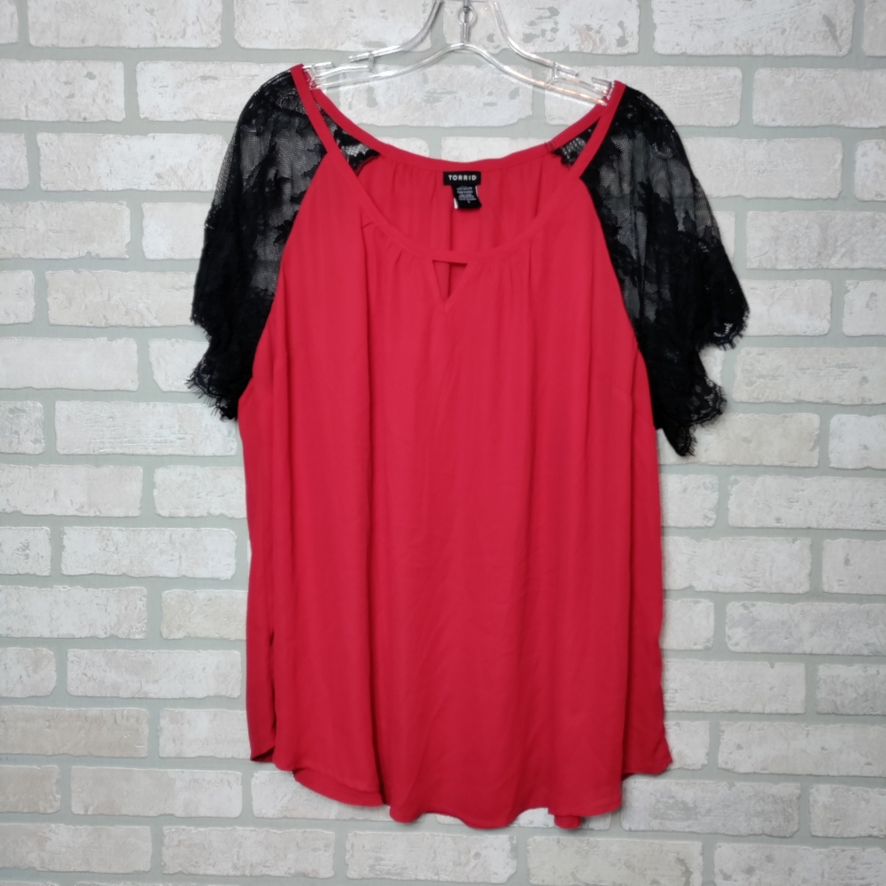 TORRID Womens Red Shirt Black Lace Sleeves Size 3